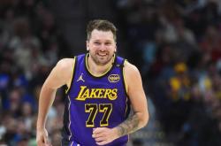 九游娱乐官方-湖人队老将宣布赛季结束后退役