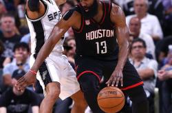 九游官网-火箭大胜马刺，哈登贡献高分