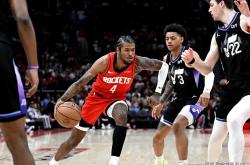 九游娱乐网站-爵士队主场表现出色，阵容深度受人瞩目的简单介绍