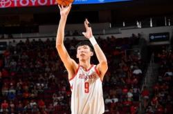 九游娱乐网站-雷霆轻取马刺，周琦刷新纪录