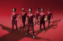 九游app下载-欧冠淘汰赛之夜，奥斯梅恩上演足球的暴力美学