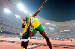 九游娱乐官方-张本智和以一己之力将日本队从悬崖边缘拉回，3-2险胜波兰背后的孤独王者