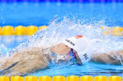 九游体育平台-铁幕与星辰，当梅赛德斯的绝对统治下，一颗新星刺破长夜