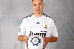 九游娱乐官方网站-足球幕后花絮：瓦伦舍予奖本泽马世界杯表现