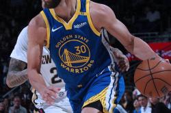 九游娱乐官方-勇士压制对手进攻，取得稳定胜利