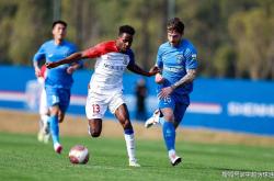 九游体育平台-申花主场战平重庆斯威，战术出击