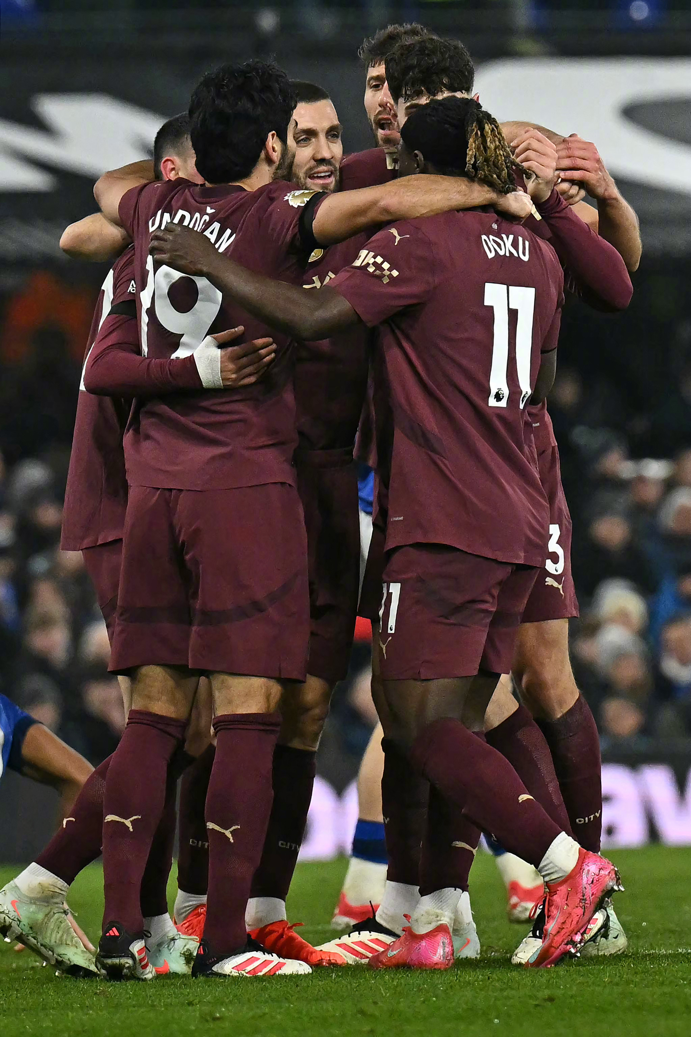 法兰克福球员技惊四座,颠覆对手防线 法兰克福球员技惊四座,颠覆对手防线