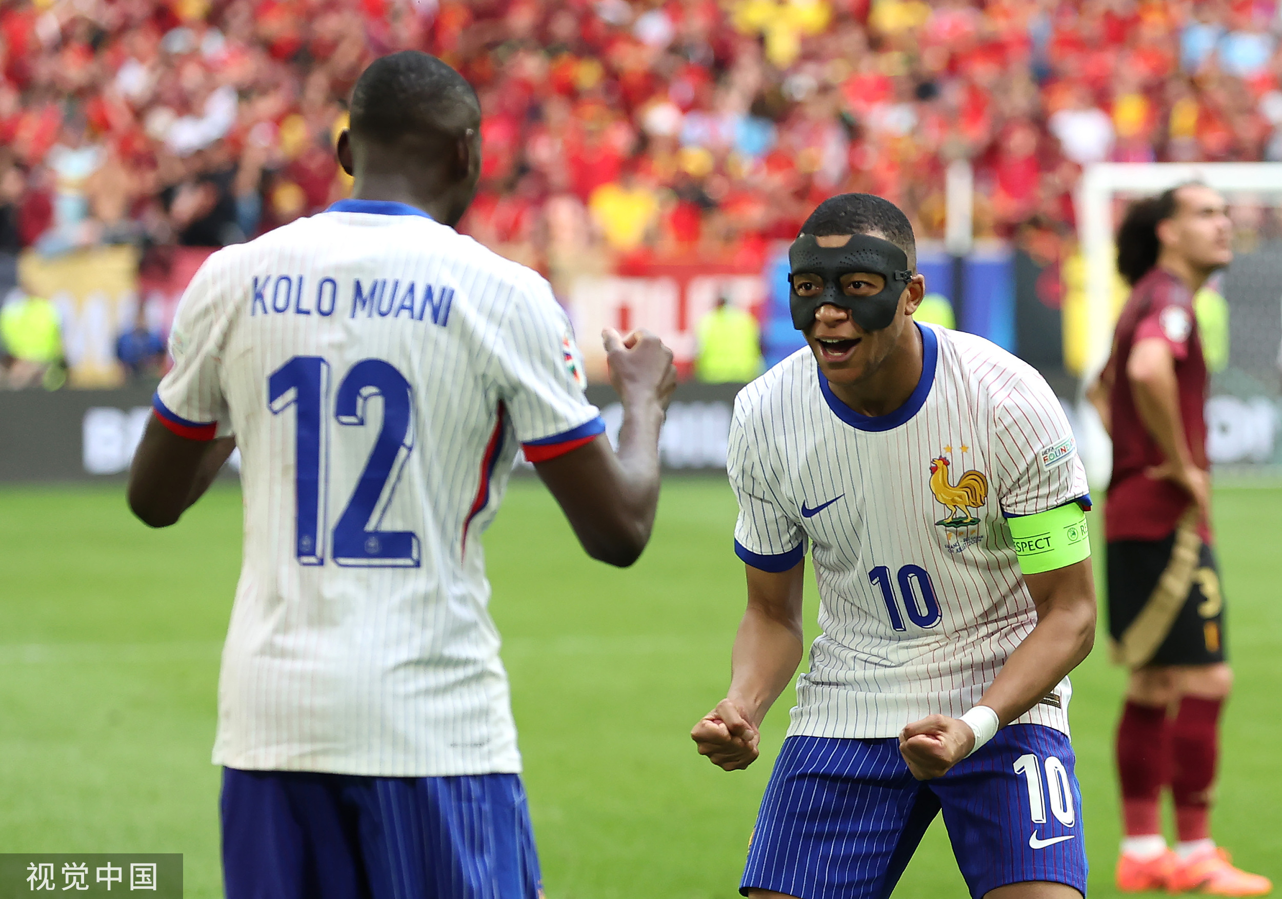 法国队亮相凸显实力,晋级欧锦赛四强 法国队亮相凸显实力,晋级欧锦赛四强