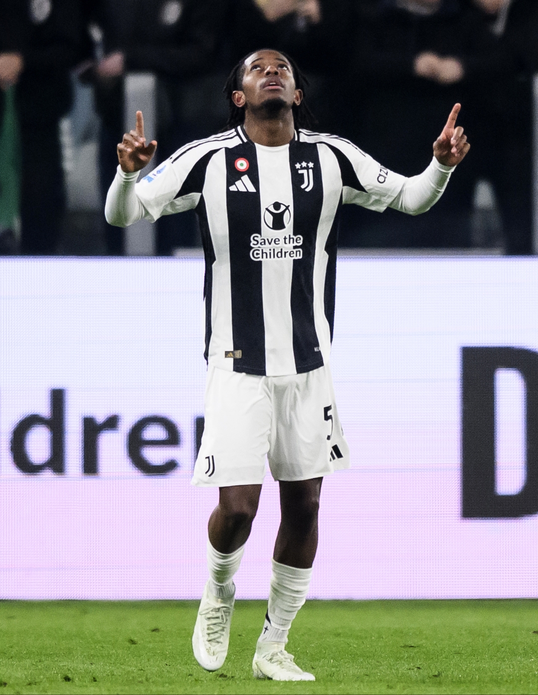 尤文图斯铁甲无锈,连胜斩获联赛首位 尤文图斯铁甲无锈,连胜斩获联赛首位