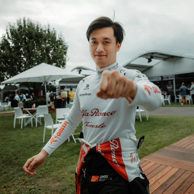 关于迈凯伦横扫威廉姆斯，周冠宇状态火热的信息